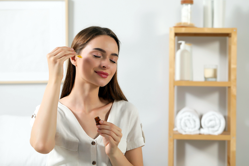 Using Rosehip Oil For Face: Benefits, How To Use And More